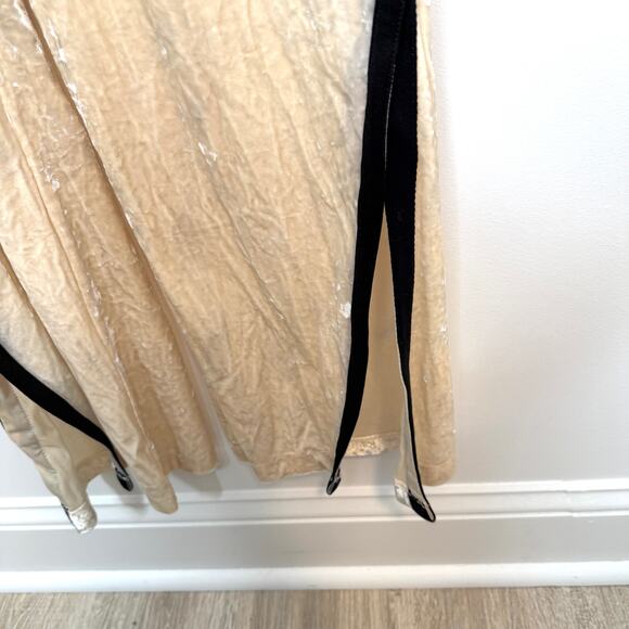 Free People We Are HAH Jump On It Velvet Jumpsuit In Almond Milk Size Large New - Picture 8 of 16